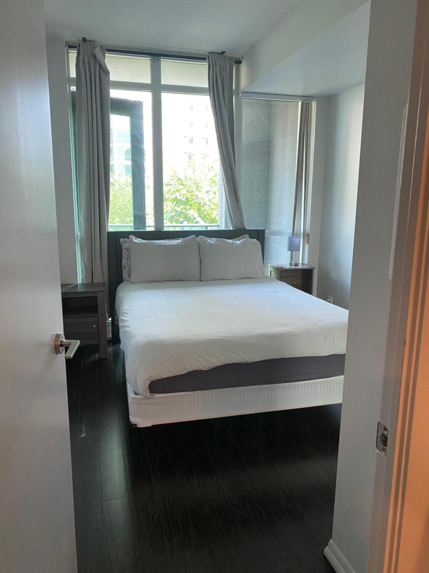 Executive 1 Bedroom Condo Sleeps 2 Toronto Exteriör bild