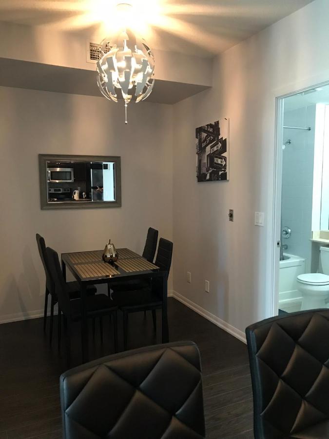 Executive 1 Bedroom Condo Sleeps 2 Toronto Exteriör bild